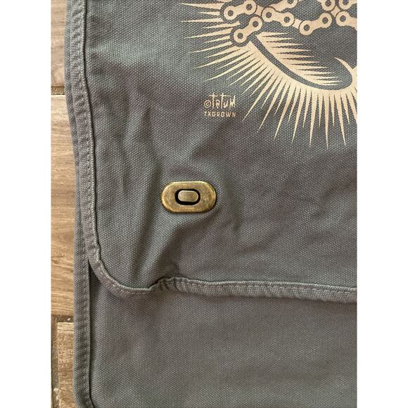 Vintage San Antonio Artist Tatum Cross Body Gray Bag - Heart Logo - Picture 3 of 10